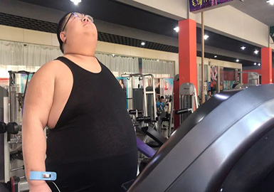七点减重迎来史上第一位重量级学员....